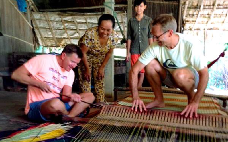 Làng Nghề Truyền Thống Dệt Chiếu Cói: Nét Đẹp Vạn Niên